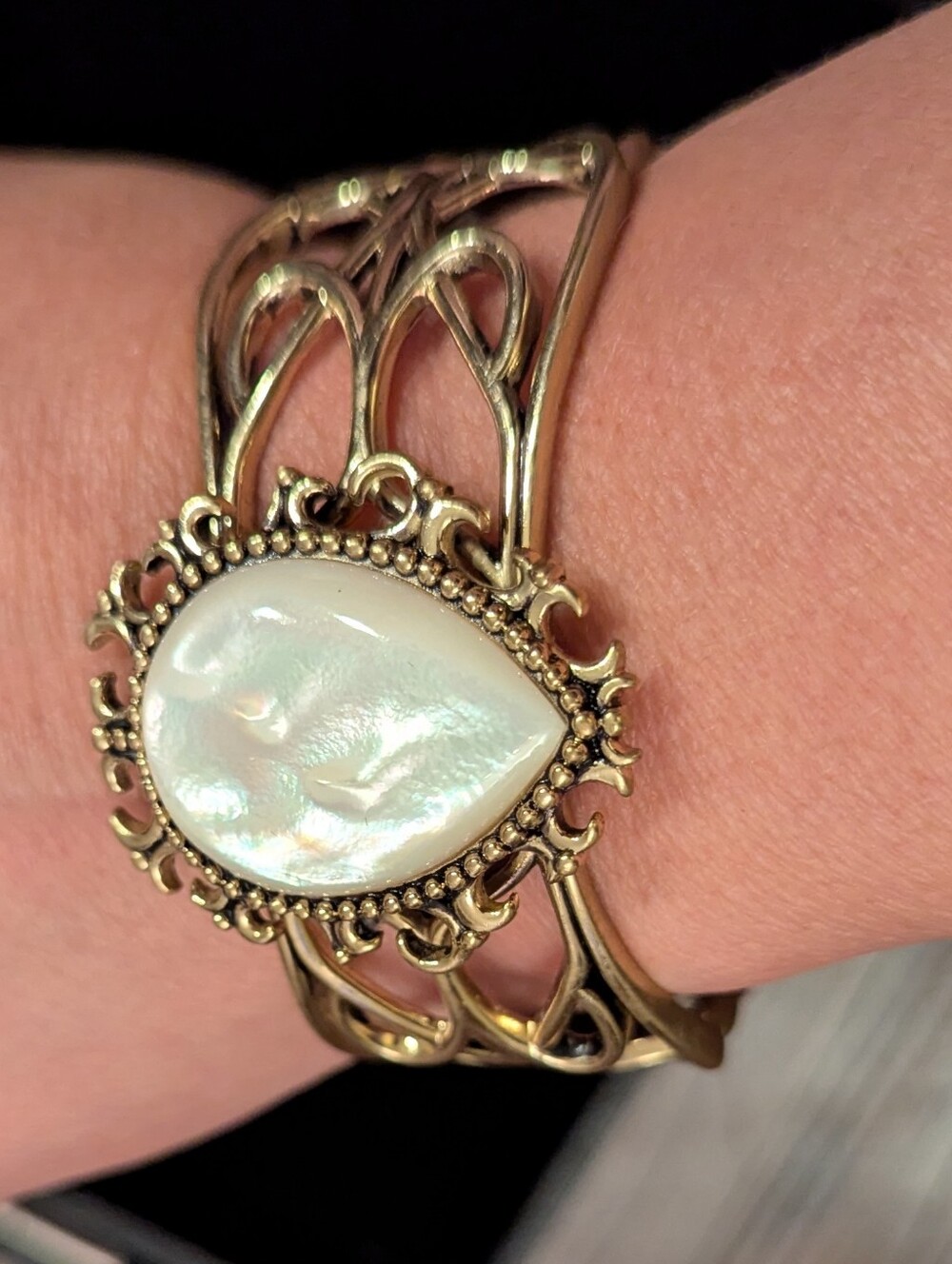 Barse Thailand Vintage Mother Of Pearl Cuff Bracelet, New